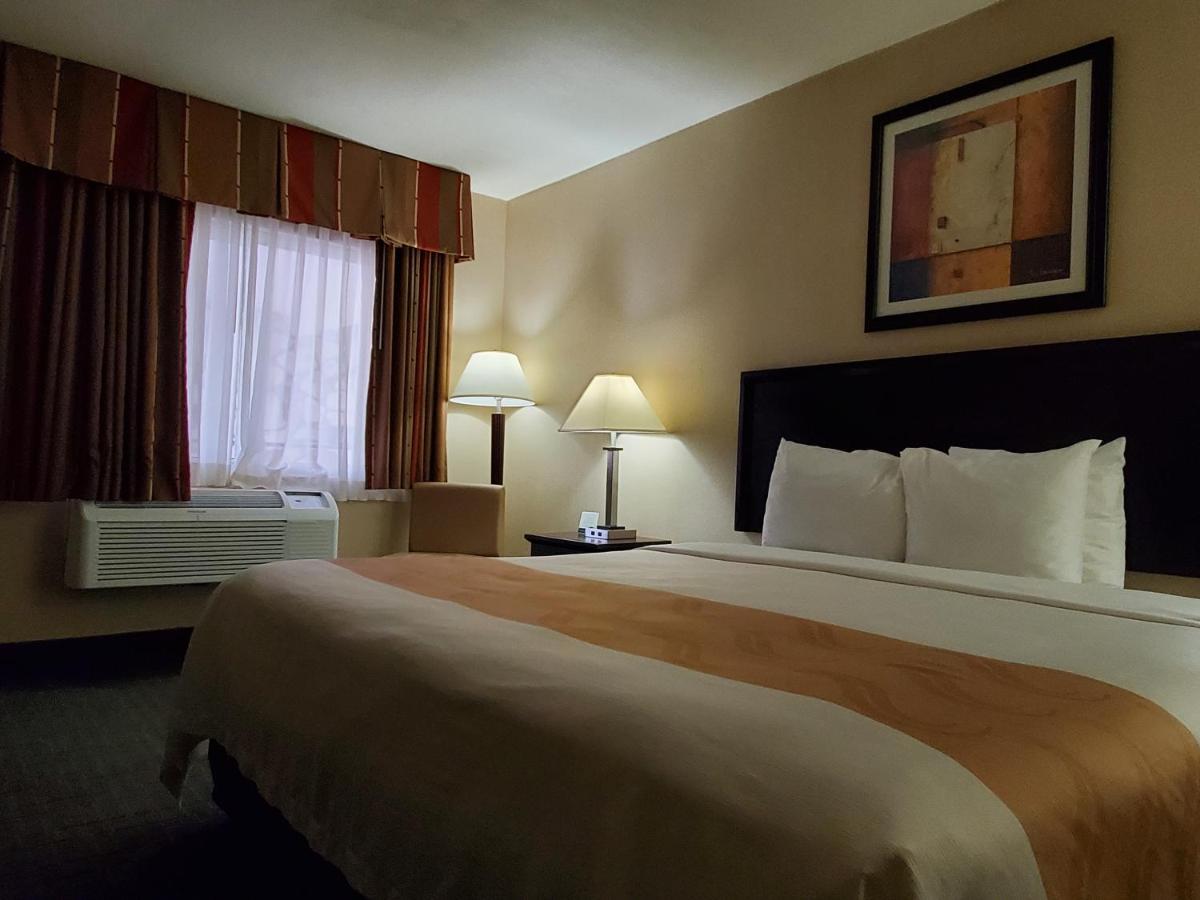 Quality Inn & Suites Anaheim At The Park Екстер'єр фото