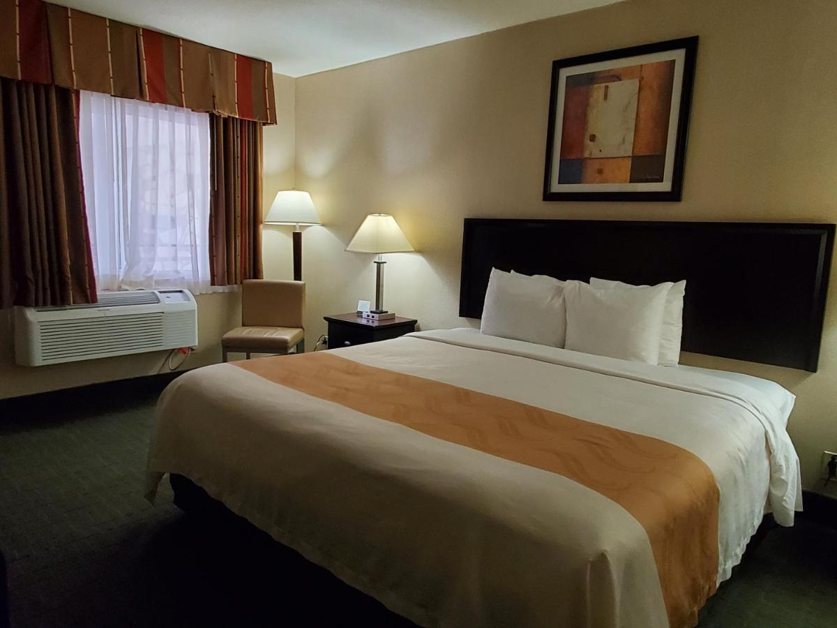 Quality Inn & Suites Anaheim At The Park Екстер'єр фото