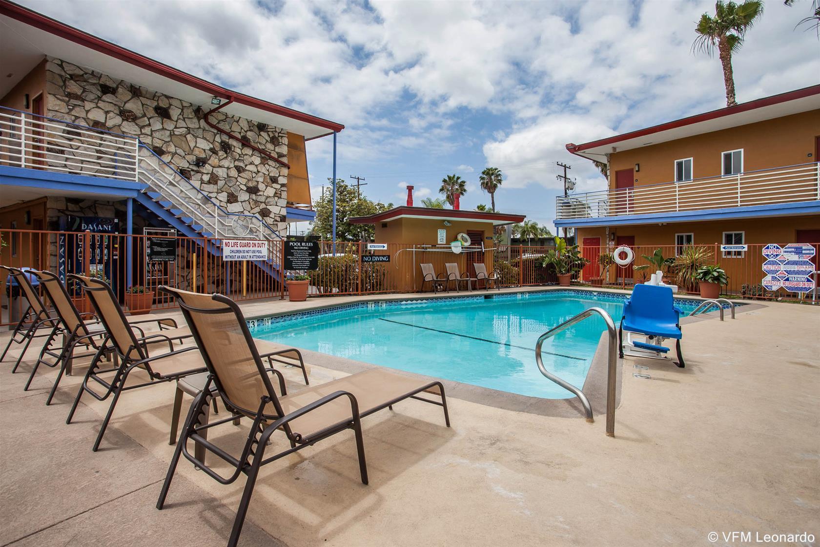 Quality Inn & Suites Anaheim At The Park Екстер'єр фото