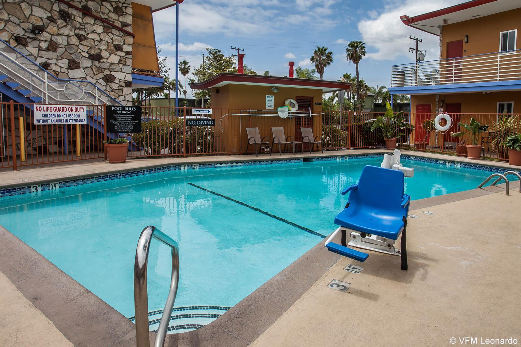 Quality Inn & Suites Anaheim At The Park Екстер'єр фото