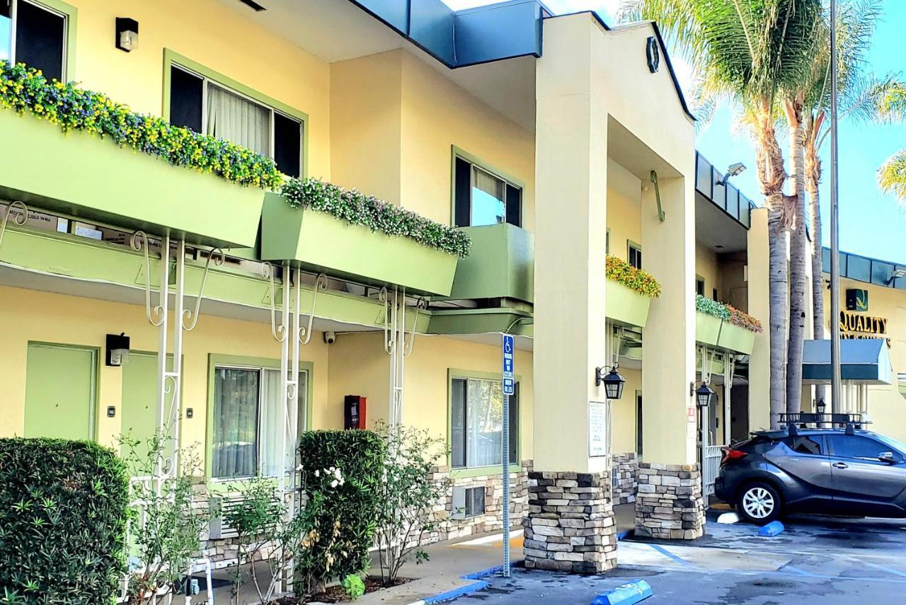 Quality Inn & Suites Anaheim At The Park Екстер'єр фото