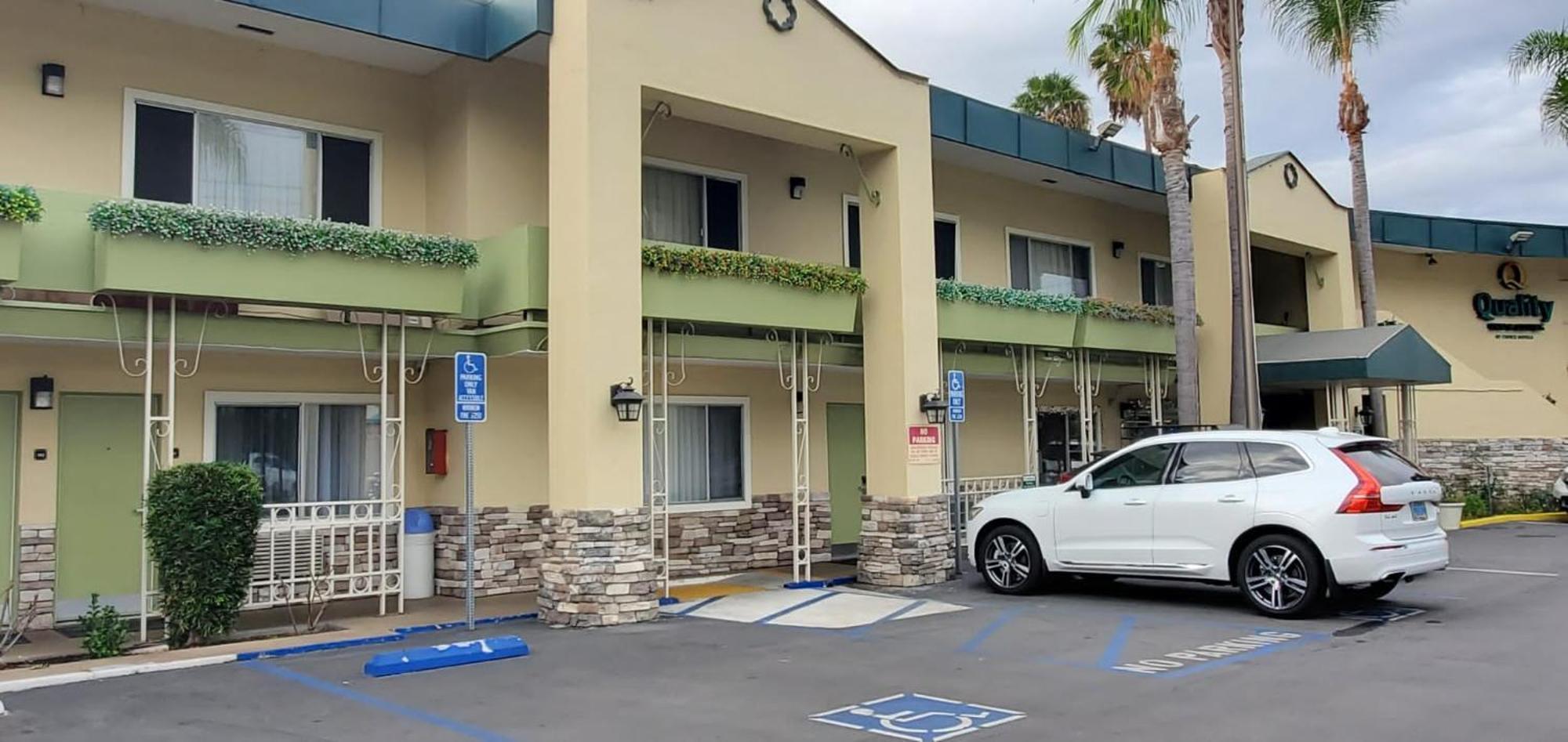 Quality Inn & Suites Anaheim At The Park Екстер'єр фото
